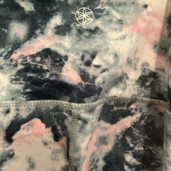 GAIAM Pink and Gray Leggings with Abstract Pattern - Picture 4 of 8
